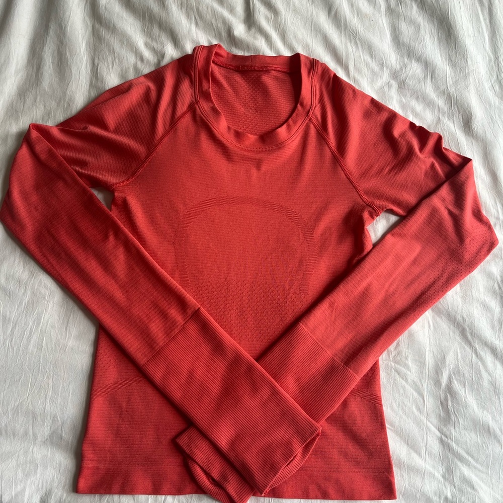 Lululemon long sleeve swiftly tech size 0